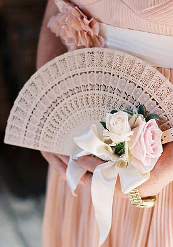 17 Unique Alternatives to the Traditional Wedding Bouquet 25