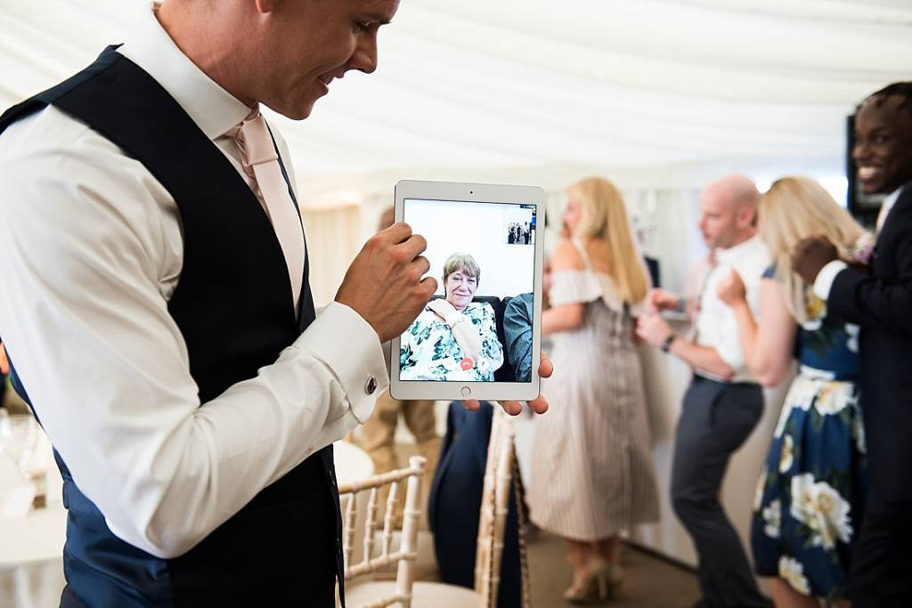 4 Ideas for Including Guests Virtually on Your Wedding Day (Skype and More) 15
