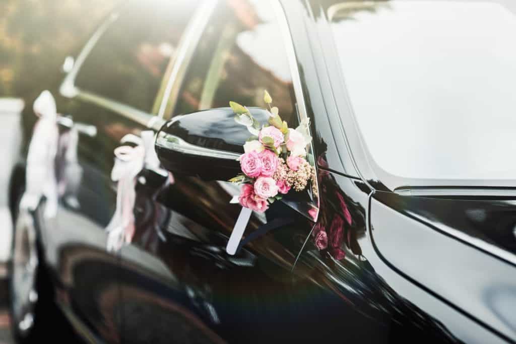 Why A Limousine Is The Perfect Wedding Transport 131