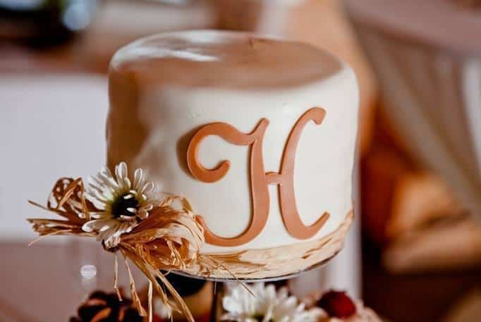 country chic wedding cake