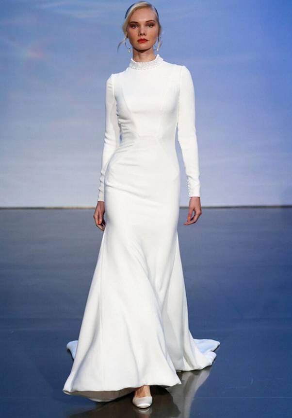 High-Necked Wedding Gowns: The Subtle Star of Bridal Fashion 45