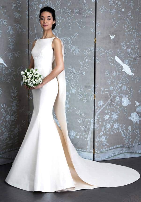 High-Necked Wedding Gowns: The Subtle Star of Bridal Fashion 43