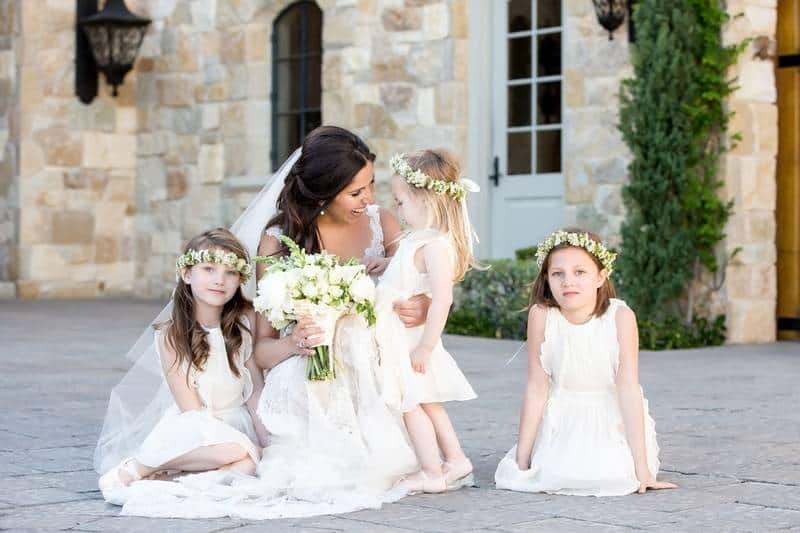 How Many Flower Girls Should I Have In My Wedding? 19